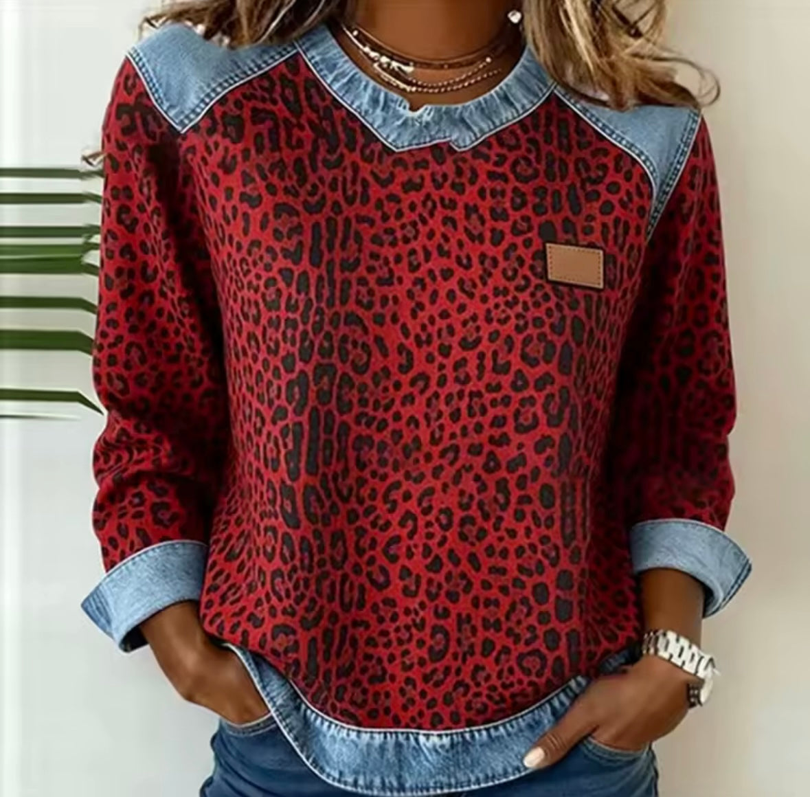 Danuta™ | Sweter w panterkę z jeansowymi detalami